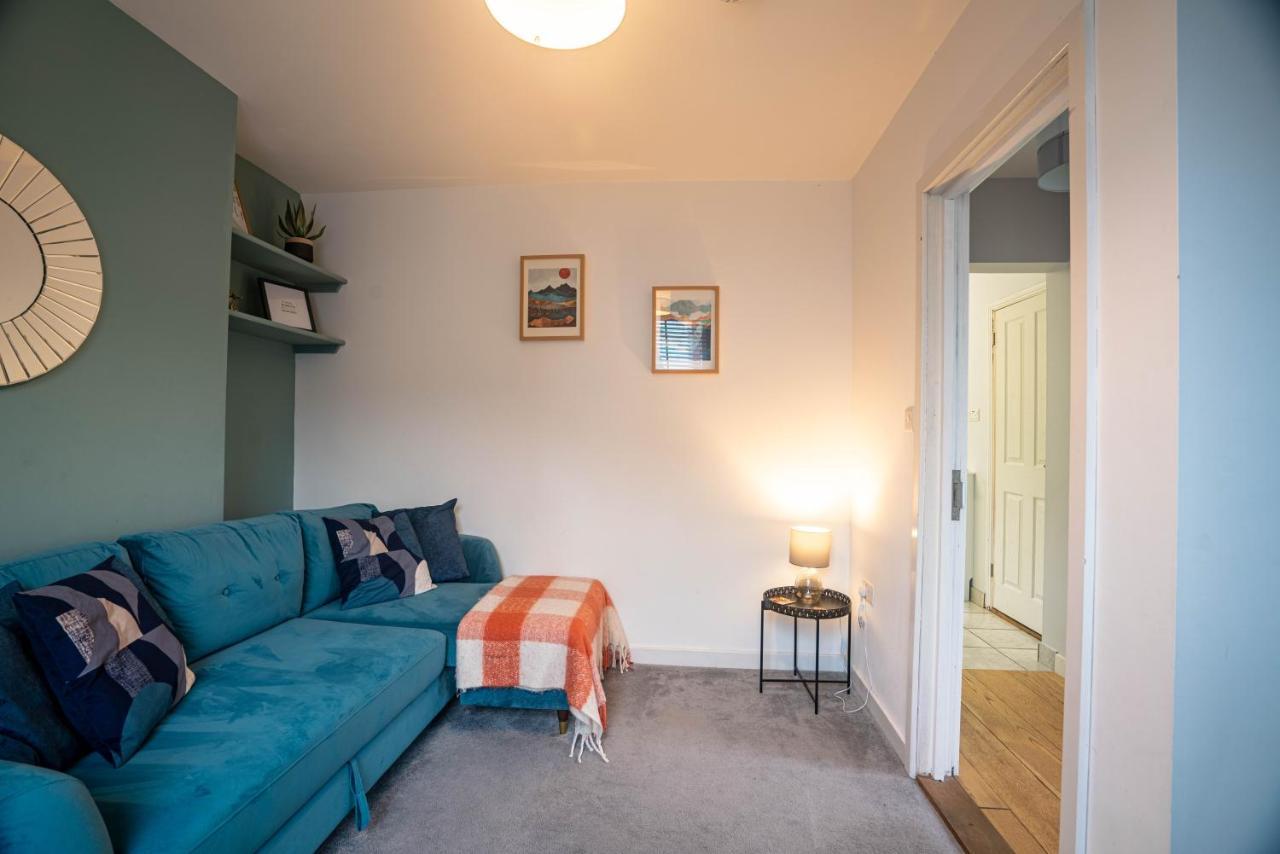 The Becket - Three Bedroom City Centre House With Parking Canterbury Exterior photo